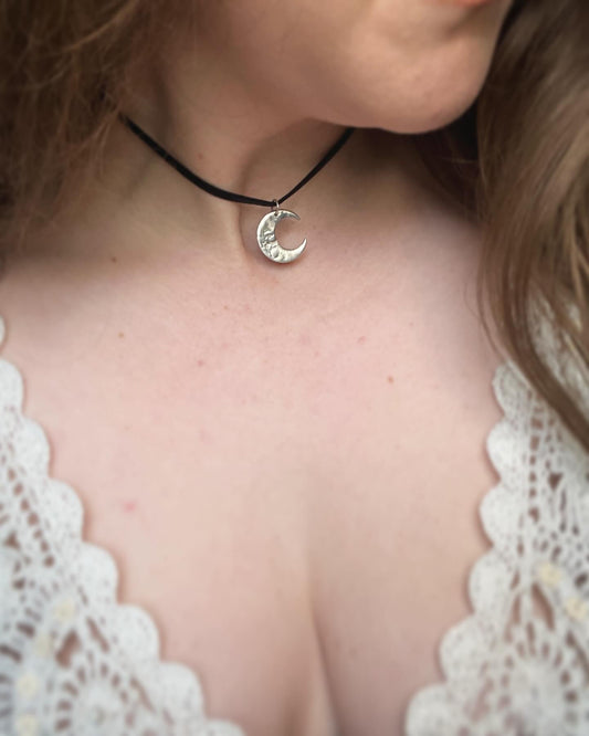 Moon Face Choker
